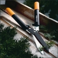 Cisaille à haie FISKARS à double crémaillère HS92