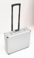 Valise à Outils Trolley aluminium 128 pièces MOB OUTILLAGE
