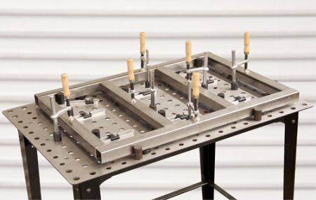 Fixation de tubes carr&eacute;s FixturePoint kit de composants modulaires